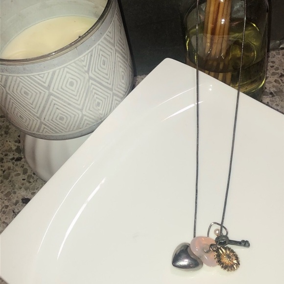 Bundle of 4 Necklaces! - Picture 2 of 9